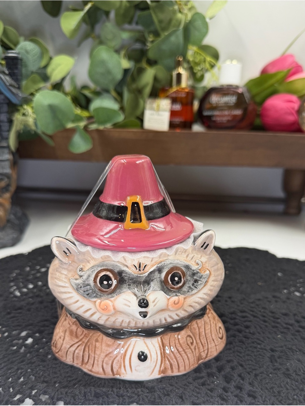 johanna parker thanksgiving raccoon pilgrim ceramic canister jar fall 5”